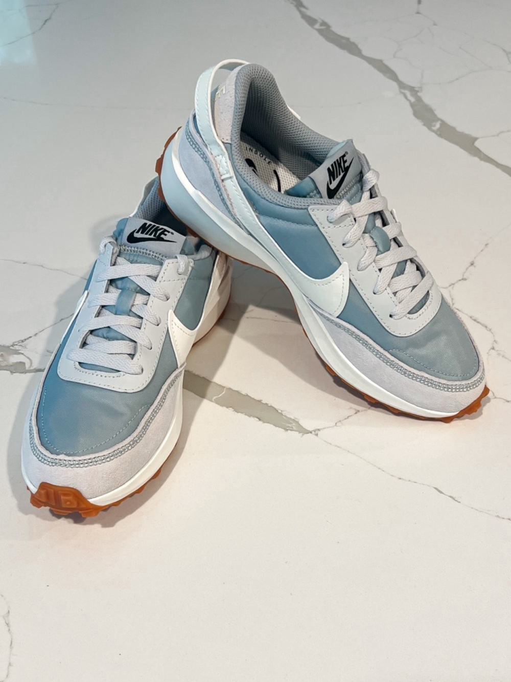 Nike Waffle Debut Sneaker Light Pumice Photon Dust Sail Womens Sz 7 DH9523-006